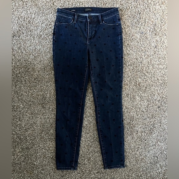 Talbots Petites Stamped Bow Pattern Jegging Jeans - Picture 2 of 5